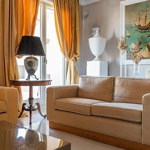 Tawn Luxury Apartment