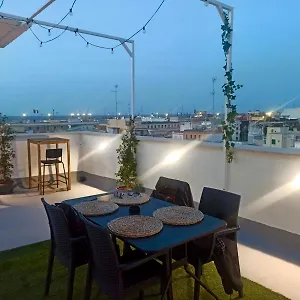 Attic8 Apartment